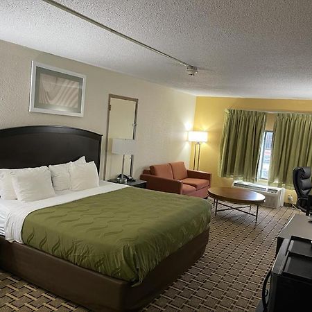 Quality Inn Vincennes Extérieur photo