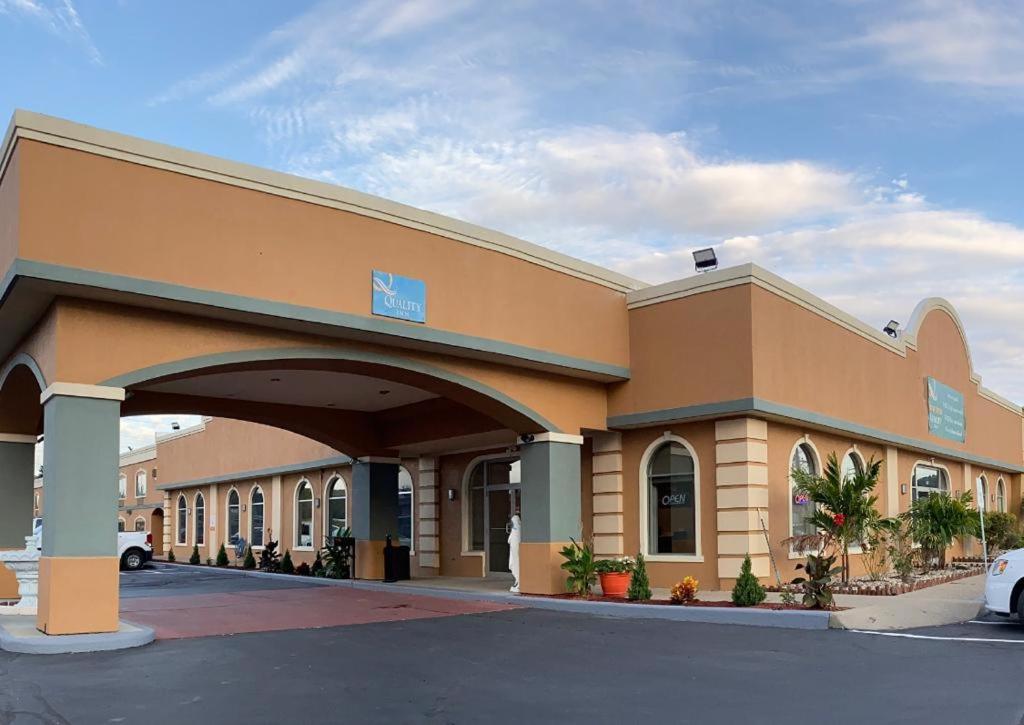 Quality Inn Vincennes Extérieur photo